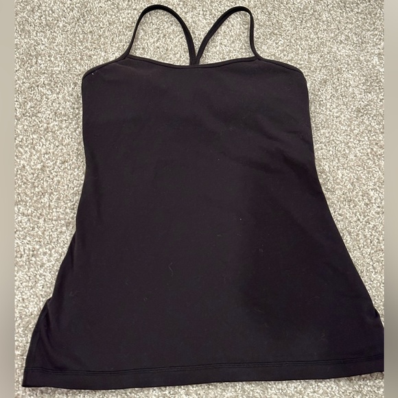 Lululemon Athletica Black top built-in bra tank top very flattering! New!